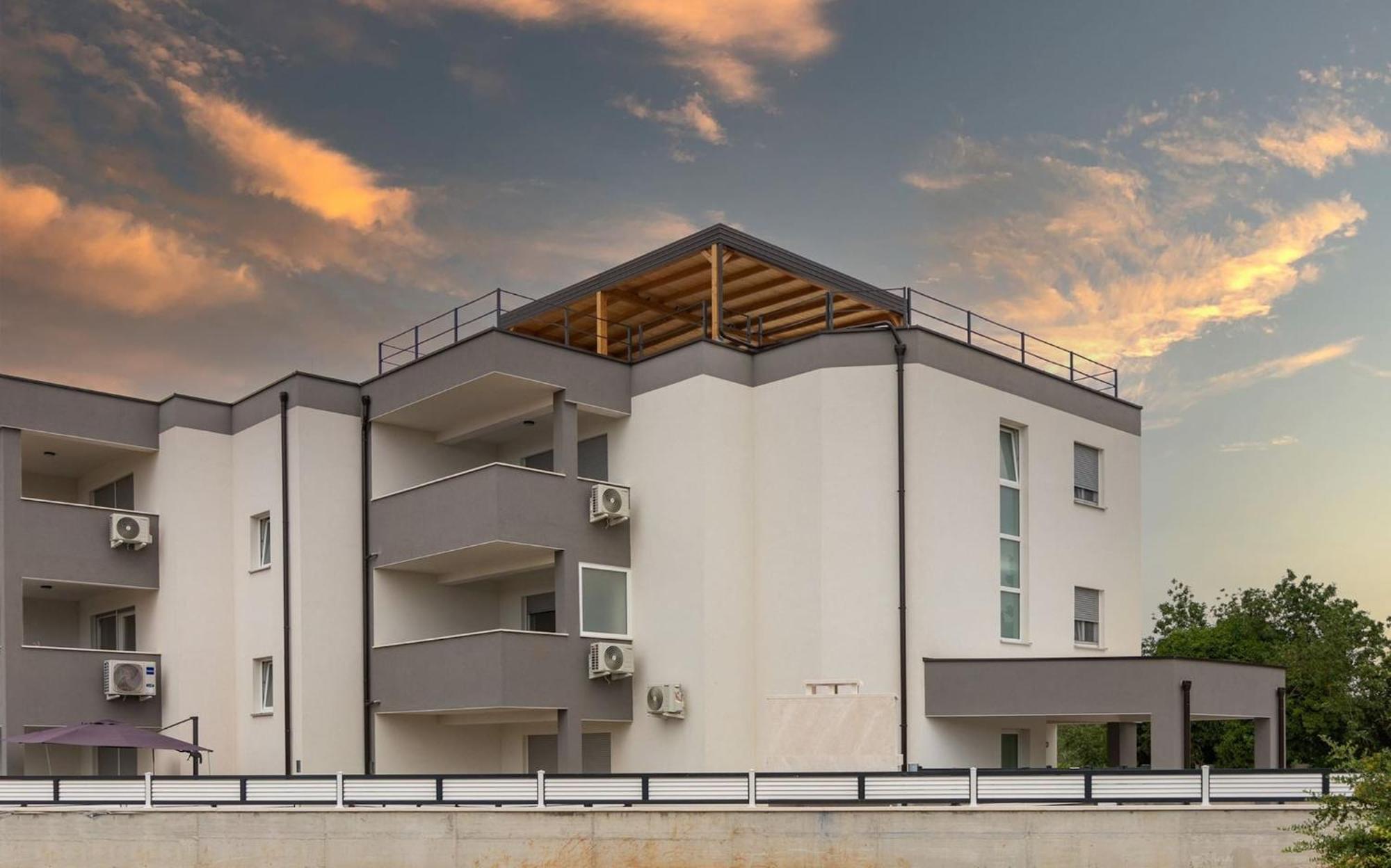 Penthouse Apartment Sax Медулин Экстерьер фото